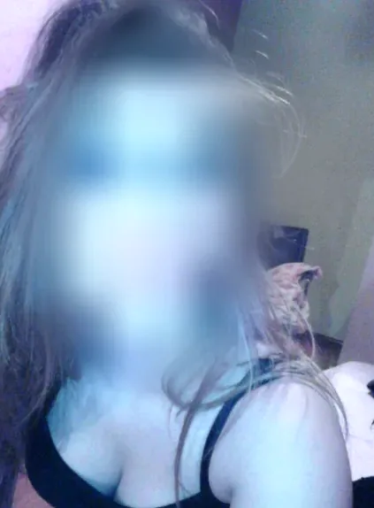 Amanda, 25