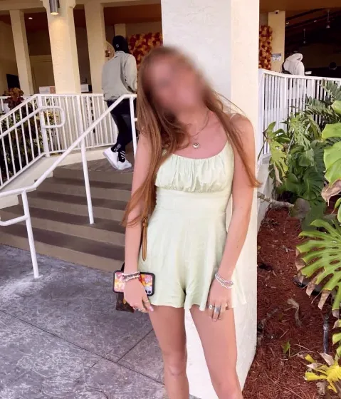 Anna, 19