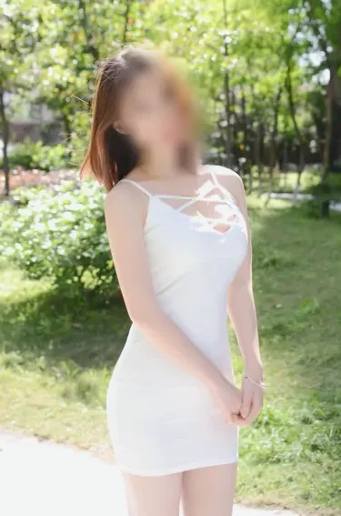 Anniina, 32