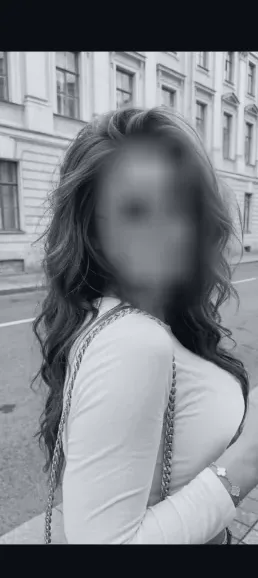 Elina, 29