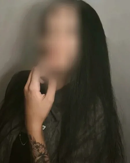 Fatima, 25