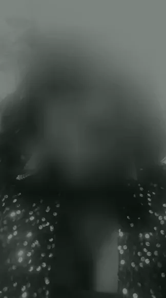 Meri, 25