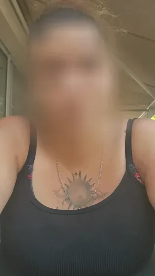Michelle, 37
